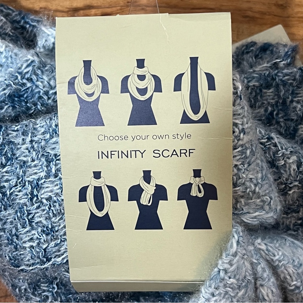 BASS Super Soft & Cozy Warm Infinity Scarf - Picture 5 of 5